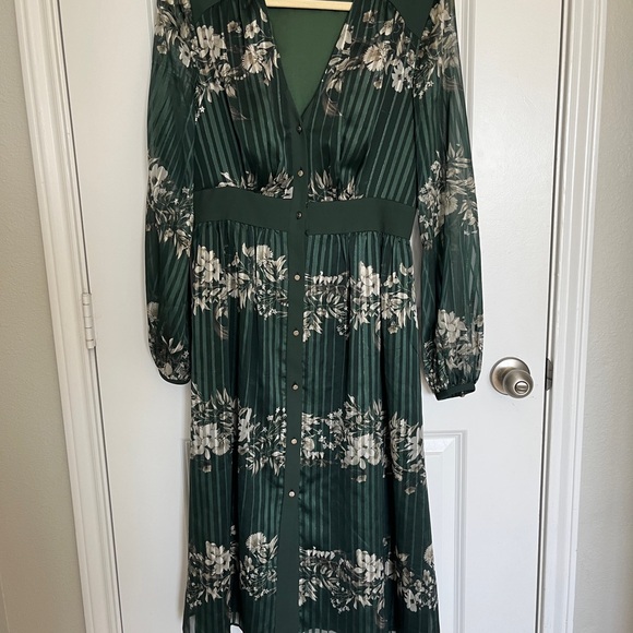 Ted Baker Dresses & Skirts - Ted Baker Forest Green Floral Button-Front Midi Dress